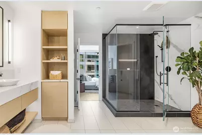 2033 2nd Avenue #1111, Seattle, WA 98121 - Photo 18