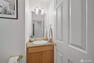 19010 68th Ave NE, Kenmore, WA 98028 - Photo 4