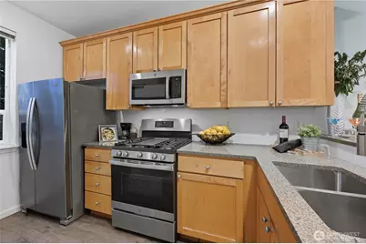 19010 68th Avenue NE #A201, Kenmore, WA 98028 - Photo 6