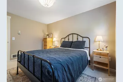8745 Greenwood Avenue N #311, Seattle, WA 98103 - Photo 10