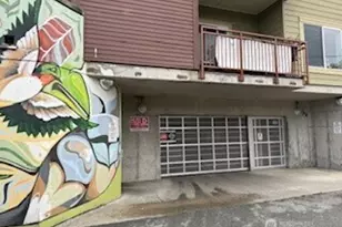 8745 Greenwood Ave N, Seattle, WA 98103 - Photo 22