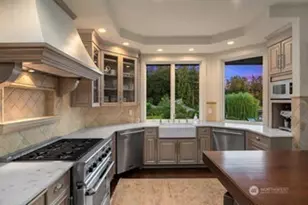 16 Enatai Dr, Bellevue, WA 98004 - Photo 16