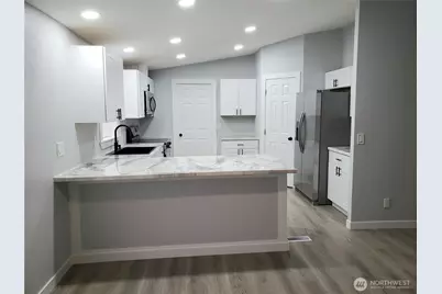 1953 Pine Cone Avenue #106, Enumclaw, WA 98022 - Photo 2