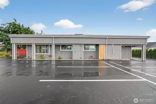 302 3rd St, Woodland, WA 98674 - Photo 2