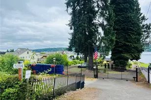 5104 NW Sammamish Rd, Issaquah, WA 98027 - Photo 4