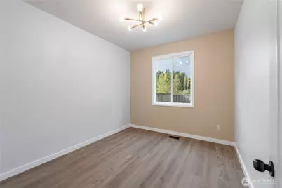 226 Easton Avenue W, Eatonville, WA 98328 - Photo 14