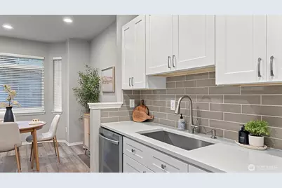 18010 NE 94th Court #2, Redmond, WA 98052 - Photo 8