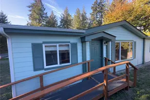 1112 1/2 W 17th St, Port Angeles, WA 98362 - Photo 1