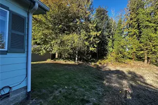 1112 1/2 W 17th St, Port Angeles, WA 98362 - Photo 4