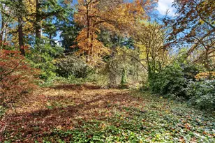 12117 SE 26th St, Bellevue, WA 98005 - Photo 30