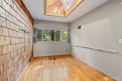 12117 SE 26th Street, Bellevue, WA 98005 - Photo 16