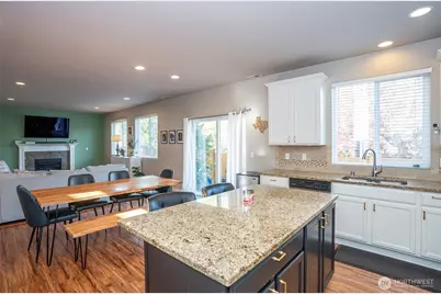 8129 152nd Street Ct E, Puyallup, WA 98375 - Photo 16