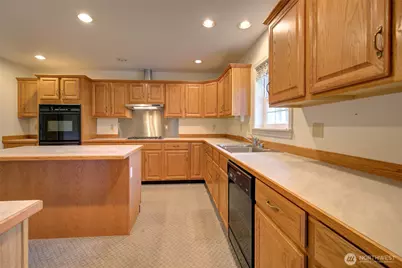 646 Woodland Loop NE, Ocean Shores, WA 98569 - Photo 8