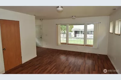 7907 Port Susan Place #6, Stanwood, WA 98292 - Photo 8