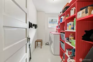 211 14th Ave E, Seattle, WA 98112 - Photo 16