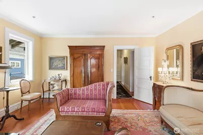 211 14th Avenue E, Seattle, WA 98112 - Photo 8