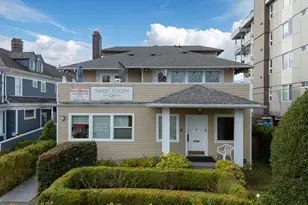 211 14th Ave E, Seattle, WA 98112 - Photo 2