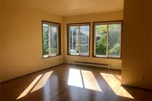 5210 11th Ave NE, Seattle, WA 98105 - Photo 20