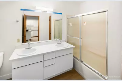 5210 11th Avenue NE #1-5, Seattle, WA 98105 - Photo 18