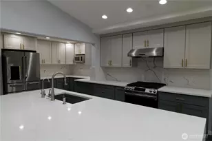 701 124th Ave NE, Bellevue, WA 98005 - Photo 6