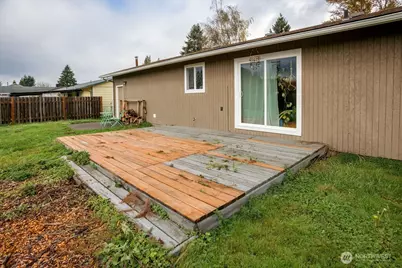 411 SE Brierwood Court, Castle Rock, WA 98611 - Photo 6