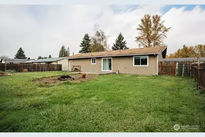 411 SE Brierwood Court, Castle Rock, WA 98611 - Photo 4