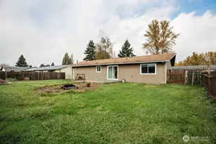 411 SE Brierwood Ct, Castle Rock, WA 98611 - Photo 4