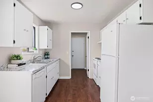 411 SE Brierwood Ct, Castle Rock, WA 98611 - Photo 22