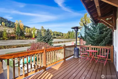 330 Keechelus Drive, Snoqualmie Pass, WA 98068 - Photo 10