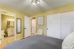 525 218th St SW, Bothell, WA 98021 - Photo 16