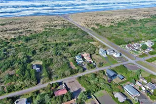 516 Sand Dune Ave SW, Ocean Shores, WA 98569 - Photo 2