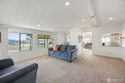 2240 W Broadway Avenue #225, Moses Lake, WA 98837 - Photo 10