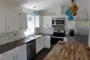 110 E Canyon View Rd, Belfair, WA 98528 - Photo 4