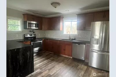 1854 Hillcrest Avenue, Enumclaw, WA 98022 - Photo 6