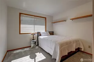 25119 18th Ave S, Des Moines, WA 98198 - Photo 18