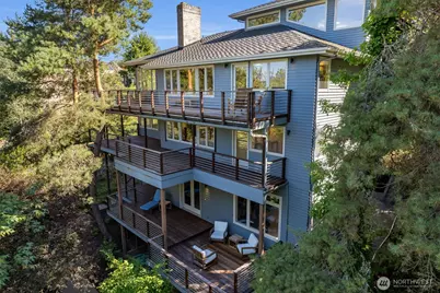 4660 NE 89th Street, Seattle, WA 98115 - Photo 2