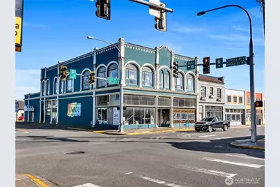 104 Spruce Street E, Ilwaco, WA 98624 - Photo 2