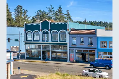 104 Spruce Street E, Ilwaco, WA 98624 - Photo 1