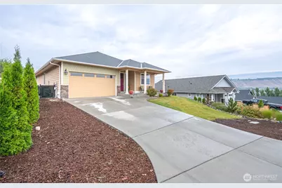 3050 Riverview Lane, Malaga, WA 98828 - Photo 2