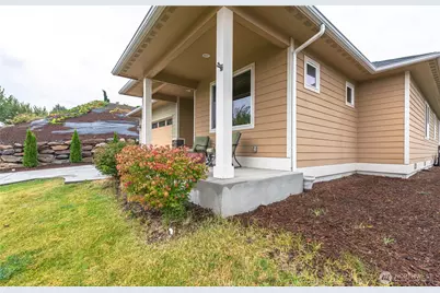 3050 Riverview Lane, Malaga, WA 98828 - Photo 4