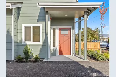 215 Corrin Avenue NW #B, Orting, WA 98360 - Photo 4