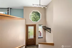 1271 Rickover Dr, Coupeville, WA 98239 - Photo 10