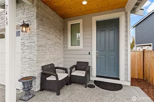 7469 86th Dr NE, Marysville, WA 98270 - Photo 2