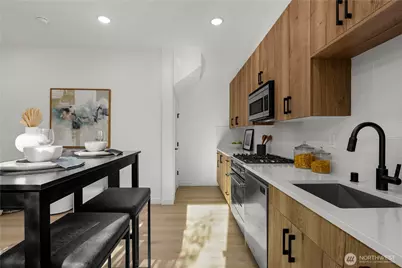 6540 A Latona Avenue NE, Seattle, WA 98115 - Photo 10