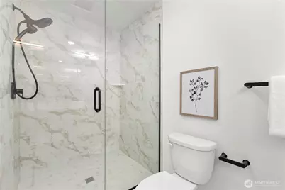 6540 A Latona Avenue NE, Seattle, WA 98115 - Photo 18