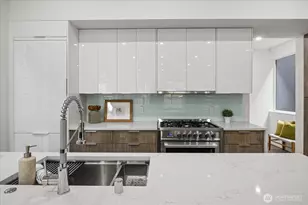 1114 26th Ave, Seattle, WA 98122 - Photo 12