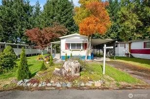 920 Maple Ln, Sedro Woolley, WA 98284 - Photo 2