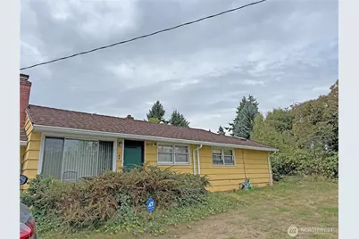 13053 Roosevelt Way NE, Seattle, WA 98125 - Photo 2