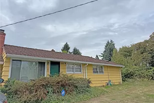 13053 Roosevelt Way NE, Seattle, WA 98125 - Photo 2