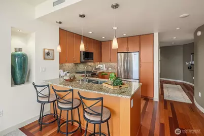 10610 NE 9th Place #1206, Bellevue, WA 98004 - Photo 8